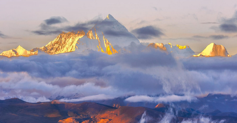 日喀则和平机场 日喀则和平机场
